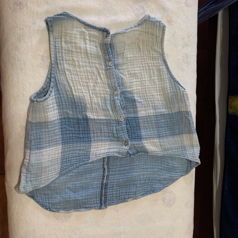 🔥4//$15🔥 Tanktop - Picture 3 of 3